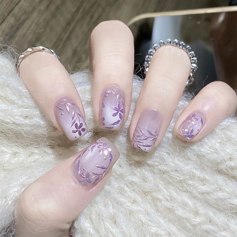 Nail Art Y2K - Nueva flor de esmalte púrpura dorada,